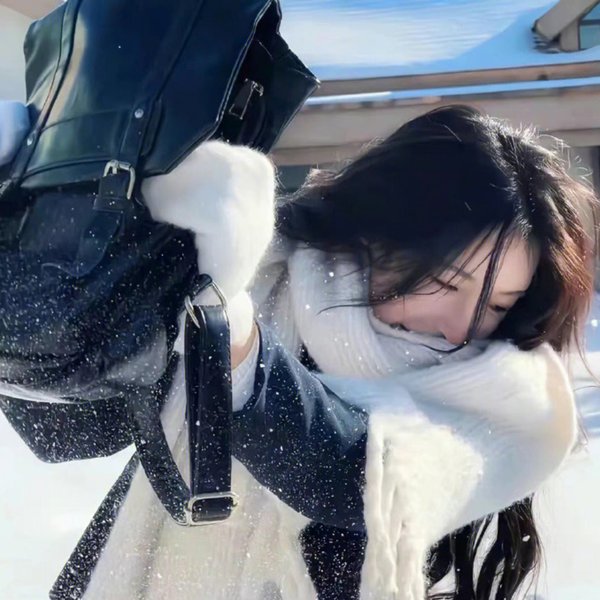 明天我会醒来用茶水烫伤自己